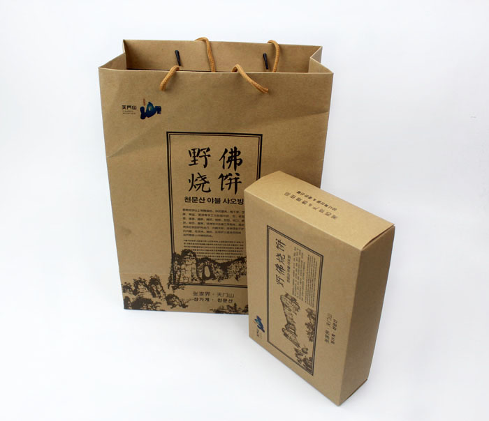 這樣原汁原味土特產(chǎn)禮品盒+手提袋套裝你也想要嗎？快來(lái)長(zhǎng)沙印刷廠日大彩印定制！